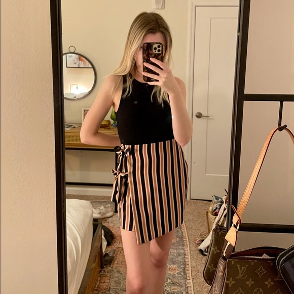 Tie wrap skirt - Picture 2 of 4